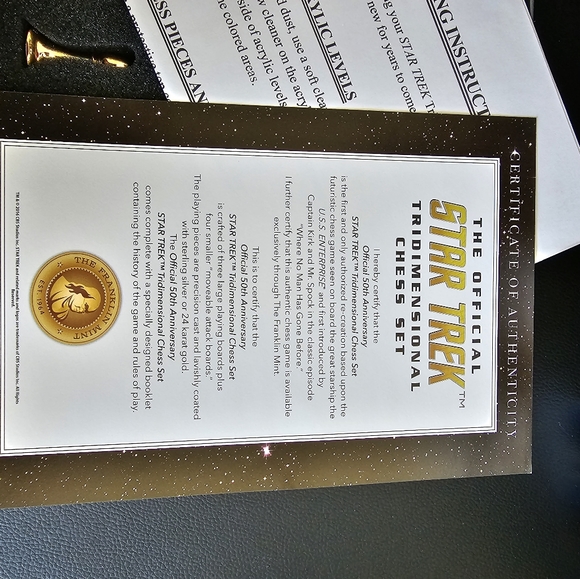 The Official Star Trek Tridimensional Chess Set – paramount official - Picture 7 of 9